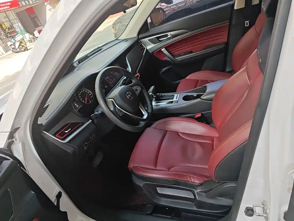 Changan CS35PLUS — фото 11