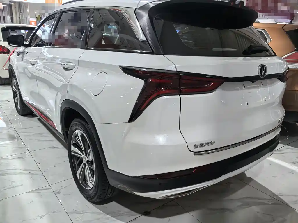 Changan CS75 PLUS — фото 4