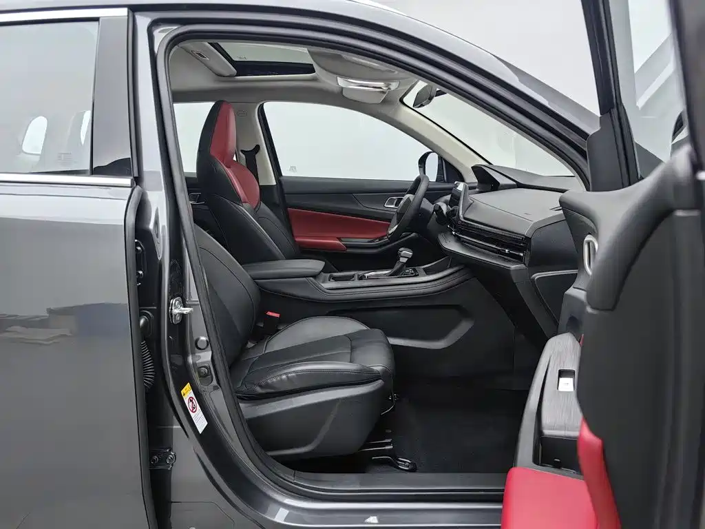 Changan CS55PLUS — фото 23
