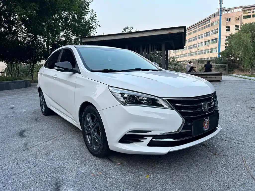 Changan Eado DT — фото 2