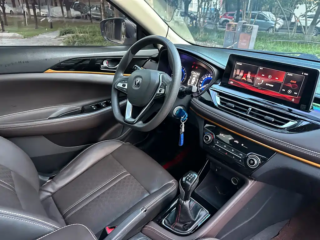 Changan Eado DT — фото 17