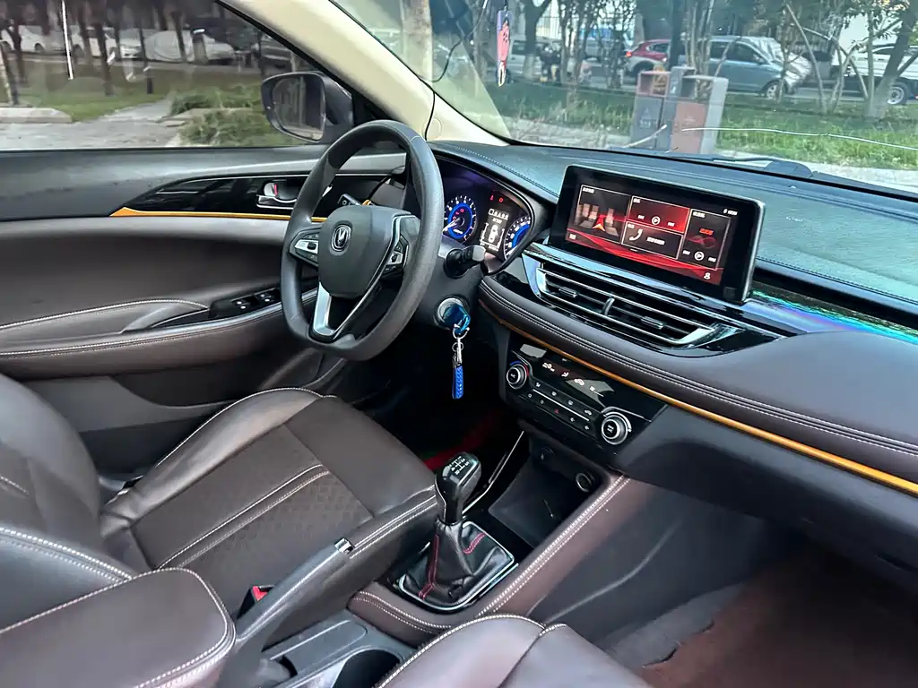 Changan Eado DT — фото 18