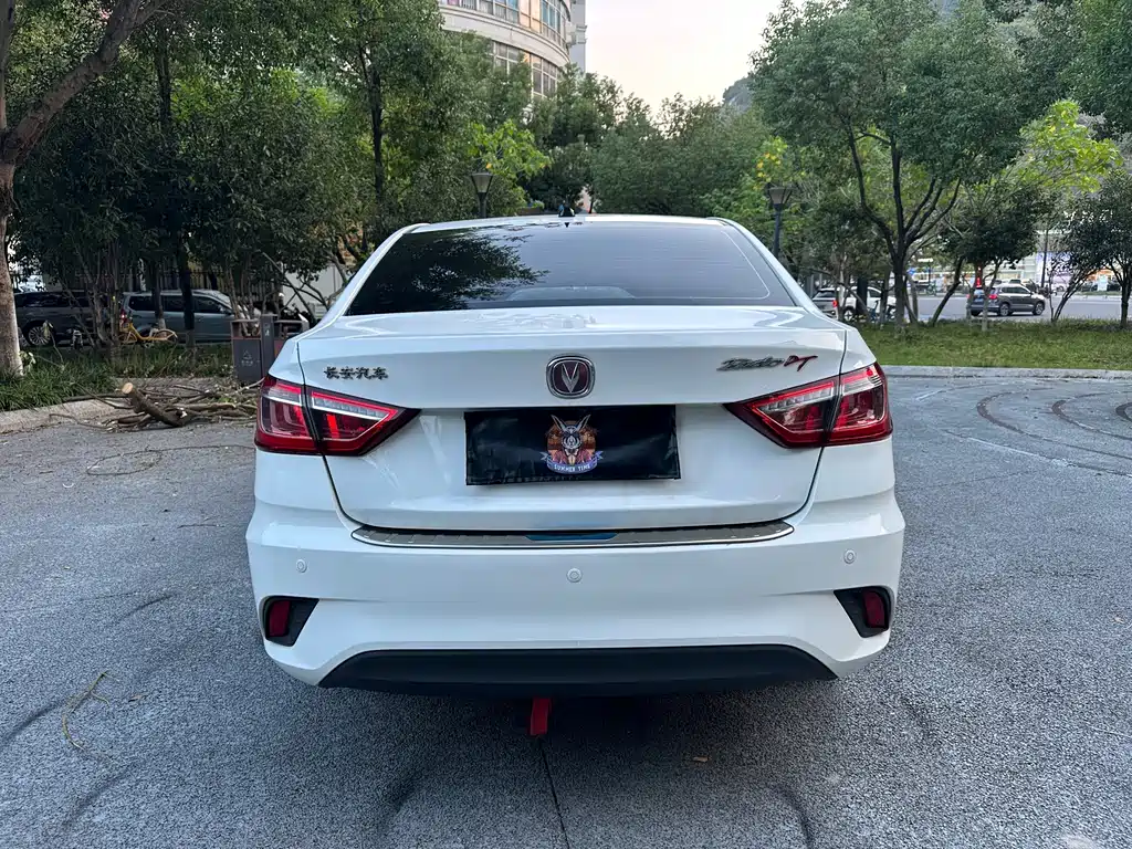 Changan Eado DT — фото 4