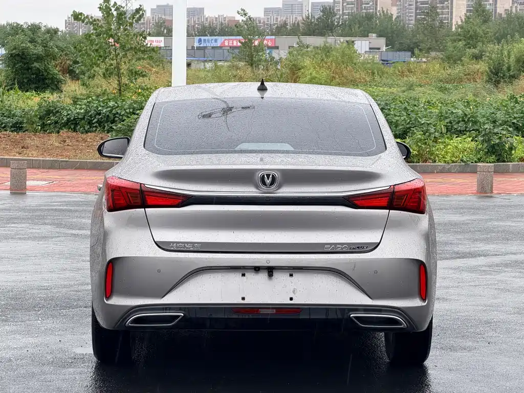 Changan Eado — фото 8