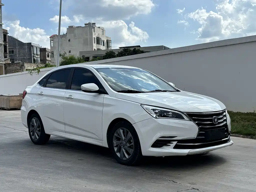 Changan Eado DT — фото 3