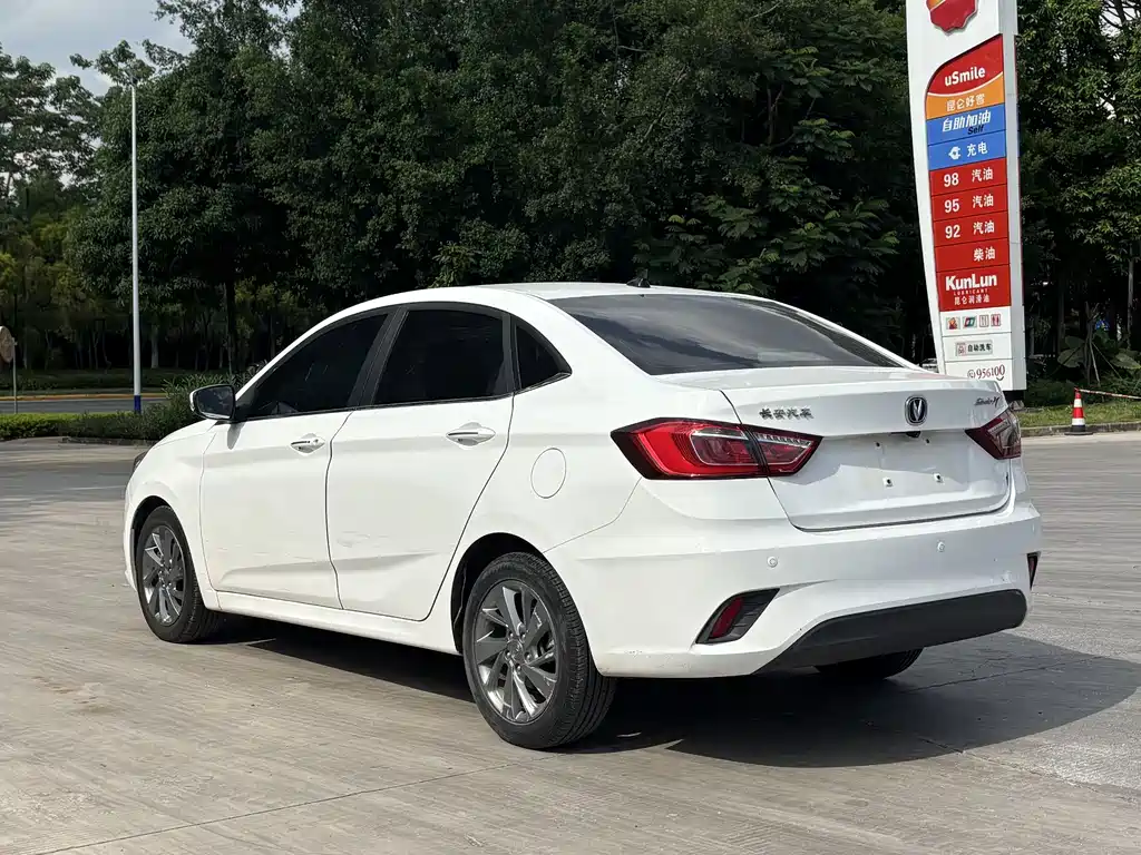 Changan Eado DT — фото 4