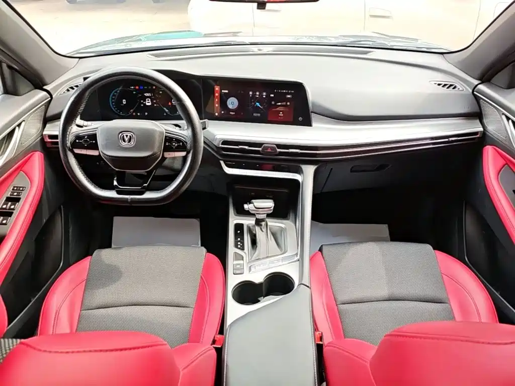 Changan CS35PLUS — фото 10