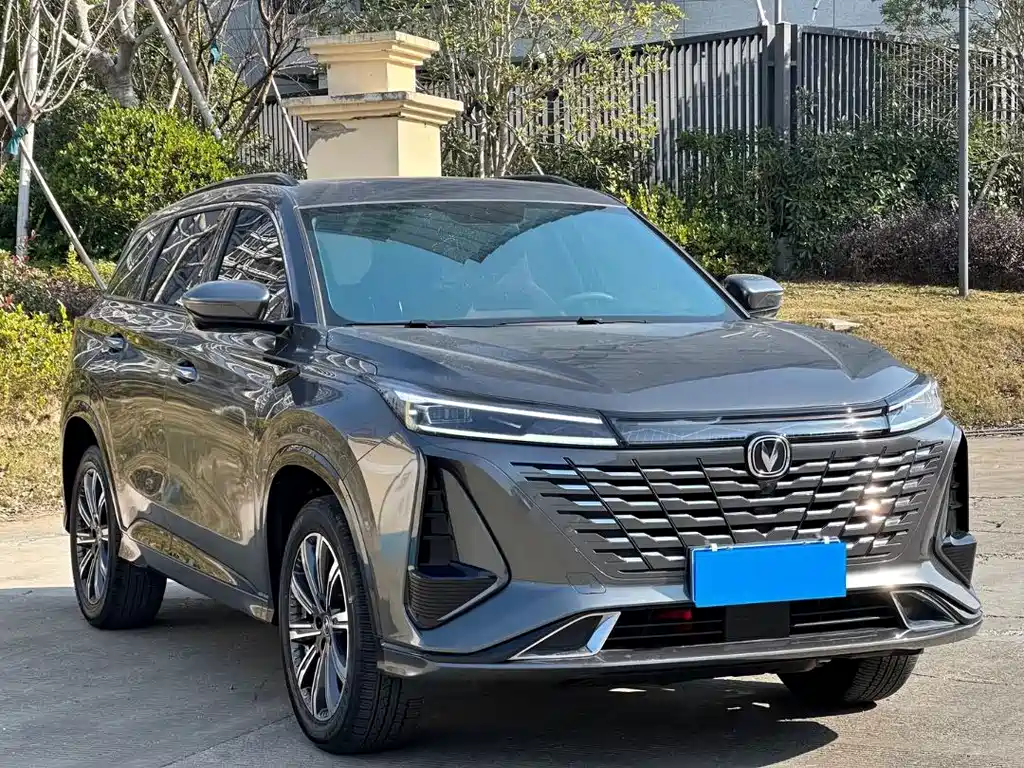Changan CS75 PLUS — фото 3
