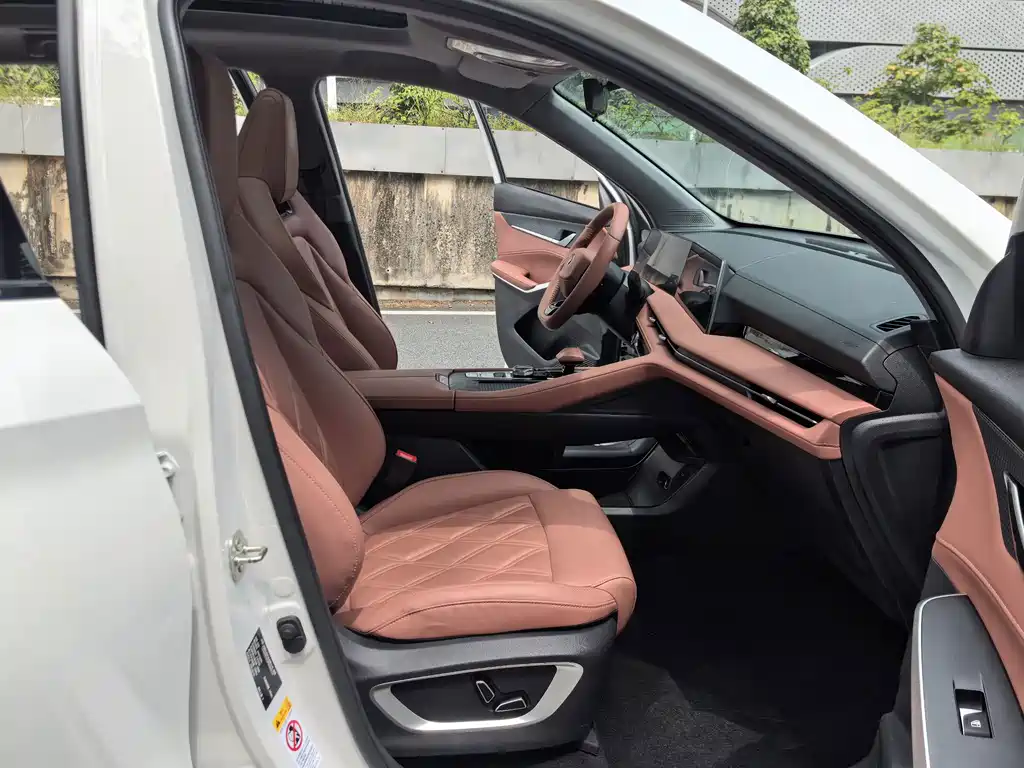Changan CS75 PLUS — фото 15