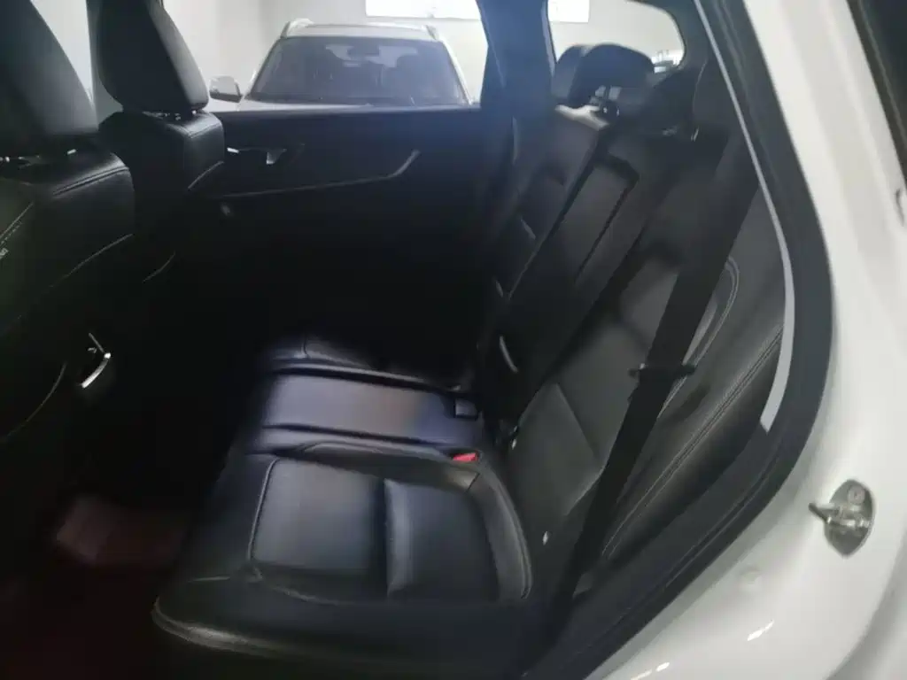 Chery Tiggo 8 — фото 17