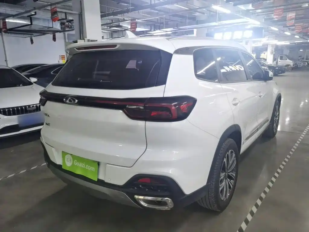 Chery Tiggo 8 — фото 7