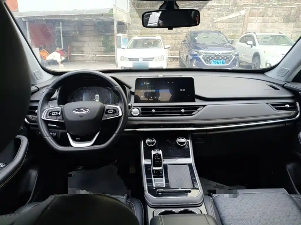 Chery Tiggo 8 — фото 10