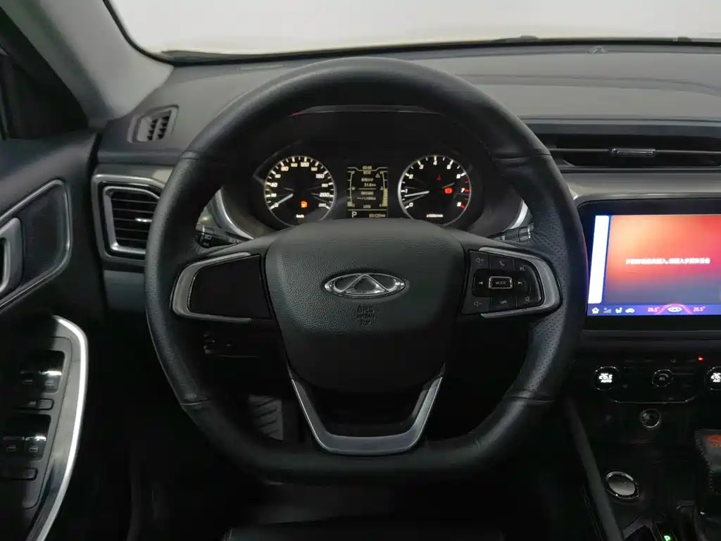 Chery Tiggo 8 — фото 11