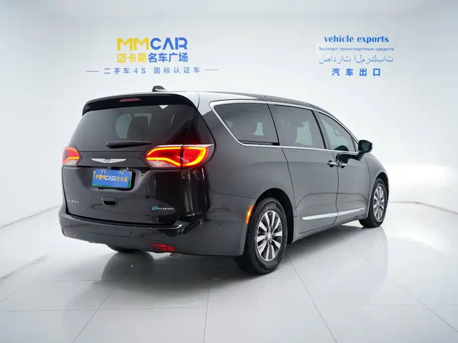 Chrysler Grand Voyager PHEV (Import) — фото 4