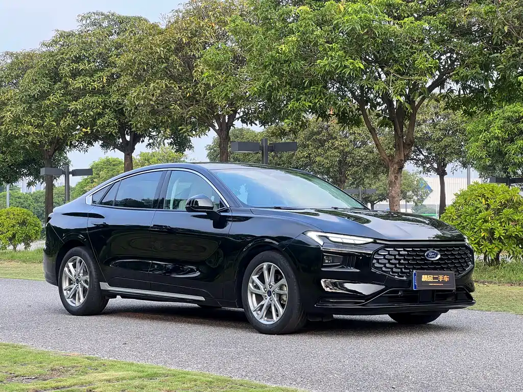 Ford Mondeo — фото 3