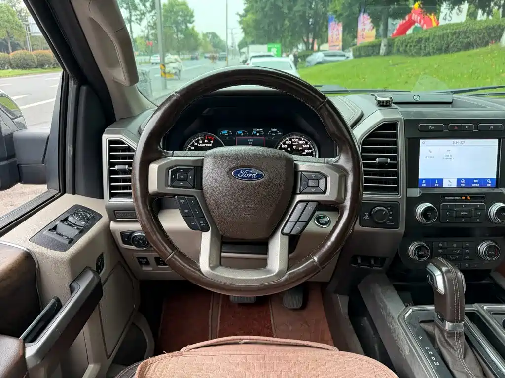 Ford F-150 Raptor — фото 14