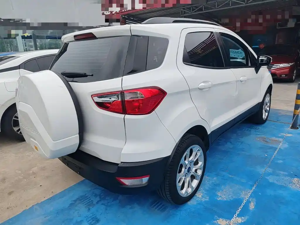 Ford Ecosport — фото 7
