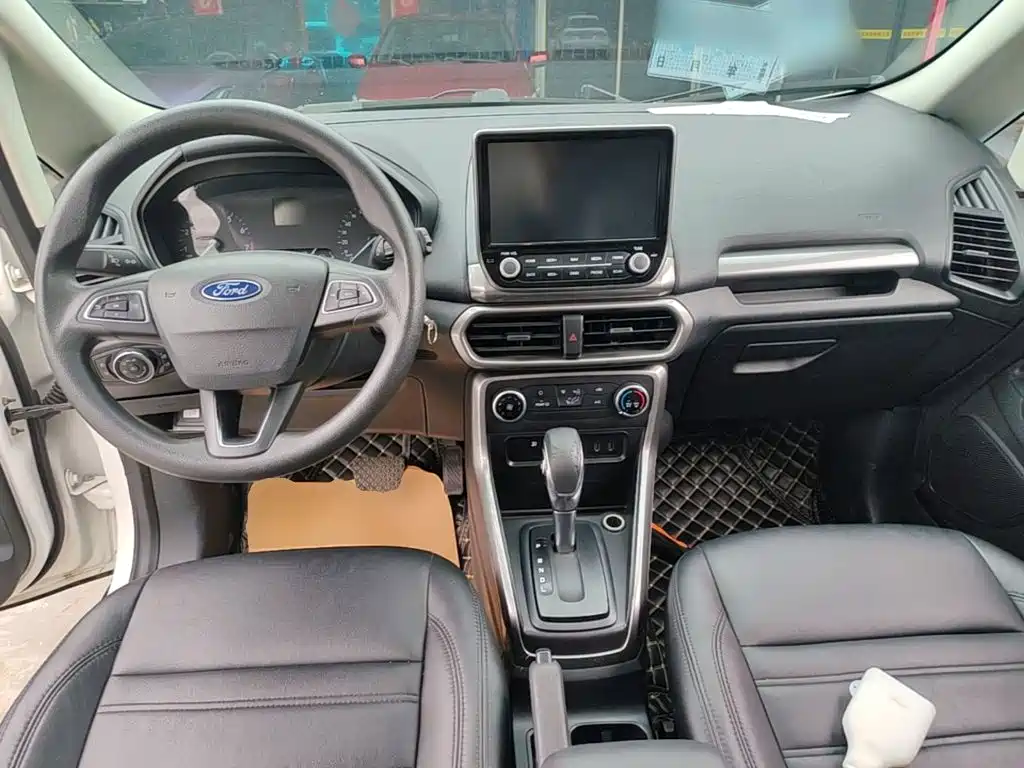 Ford Ecosport — фото 10