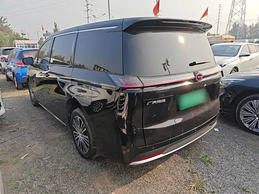 GAC Motor Trumpchi E8 PHEV — фото 5