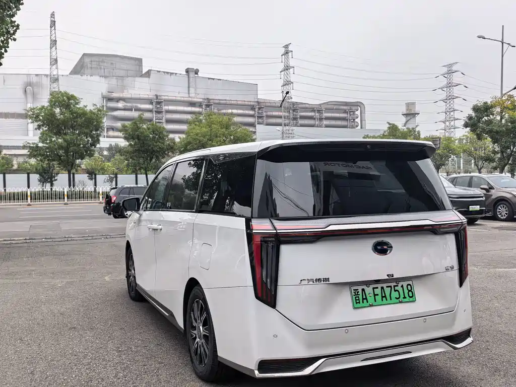 GAC Motor Trumpchi E9 — фото 9
