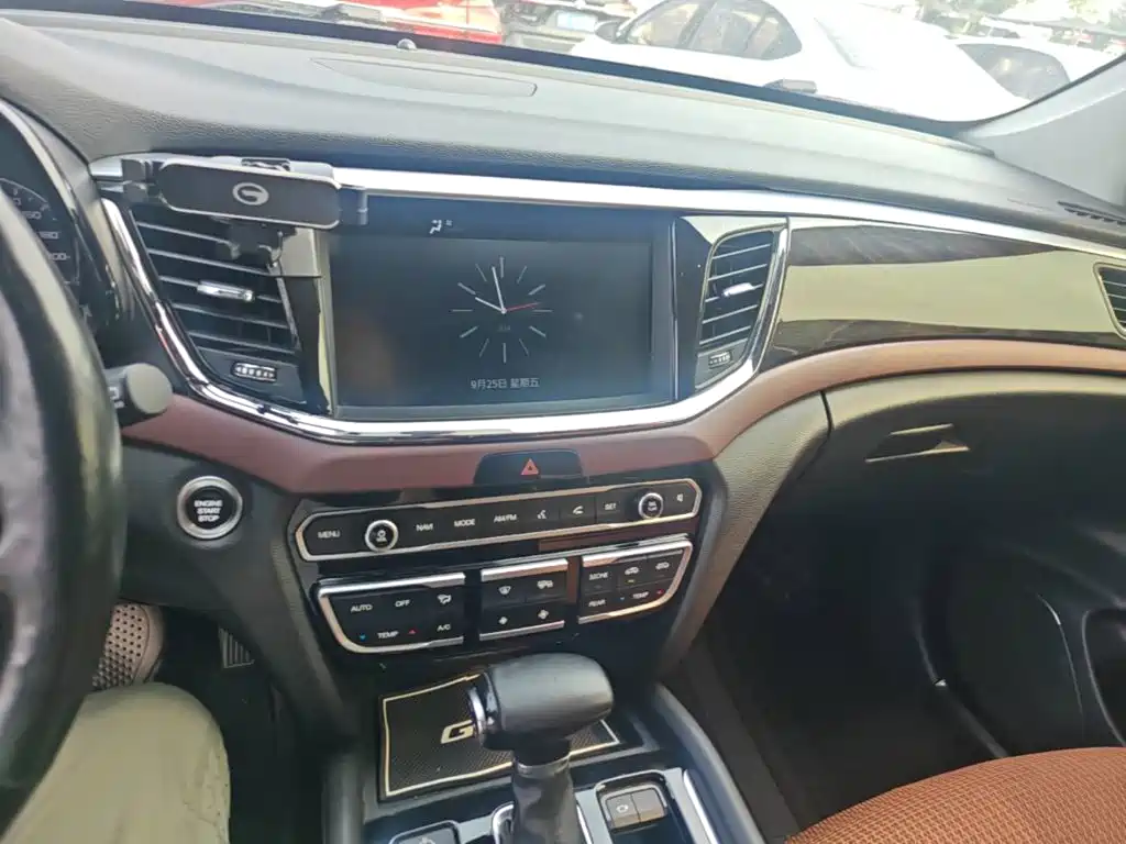GAC Motor Trumpchi GS8 — фото 13