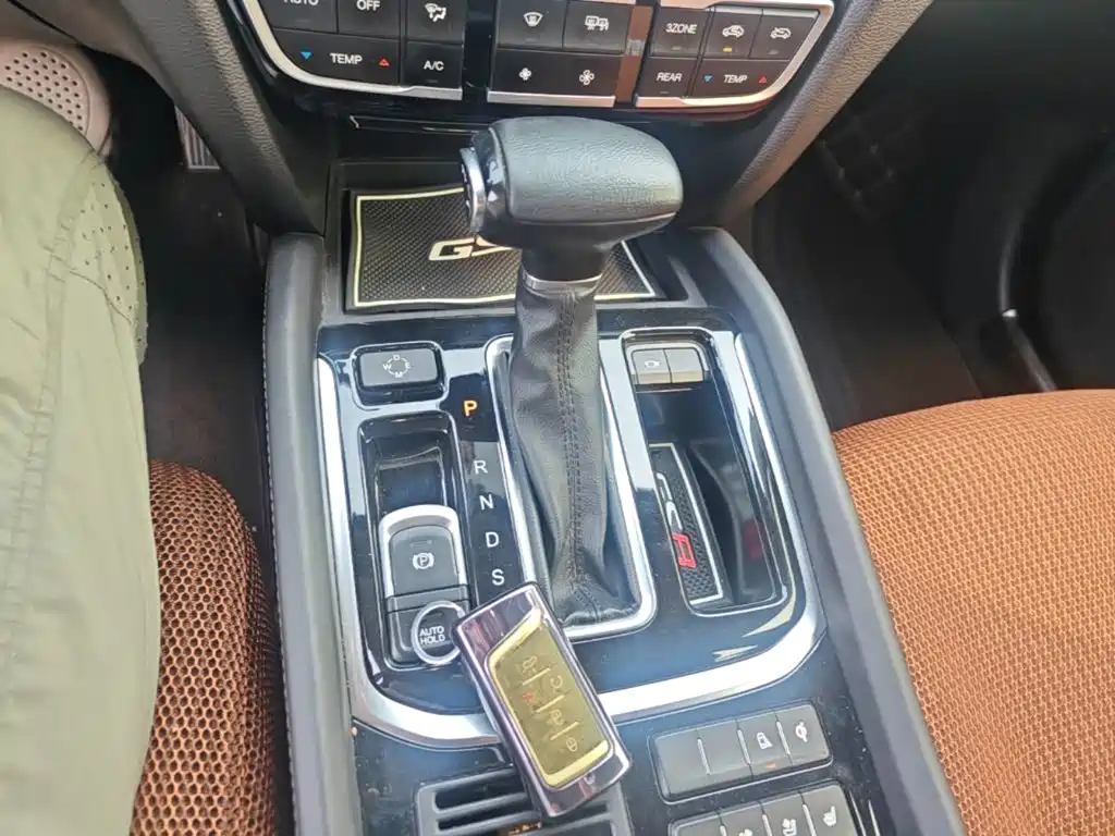 GAC Motor Trumpchi GS8 — фото 14