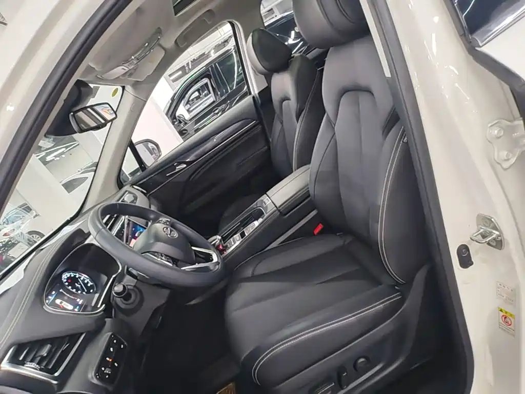 GAC Motor Trumpchi GS5 — фото 15