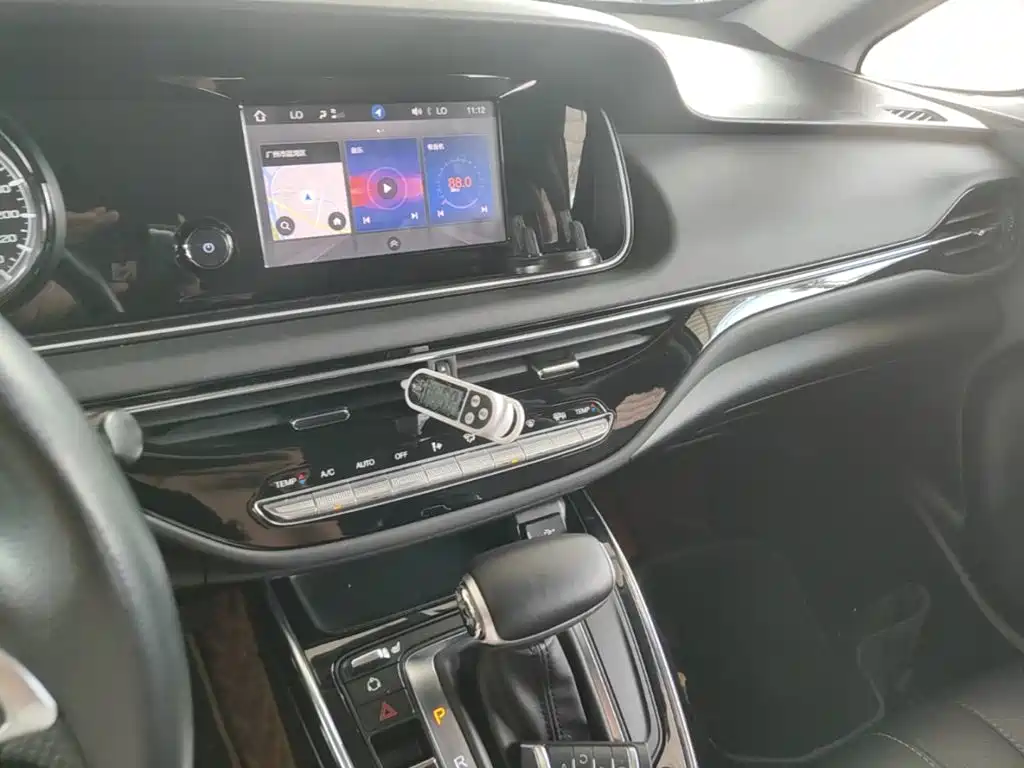 GAC Motor Trumpchi M6 — фото 13