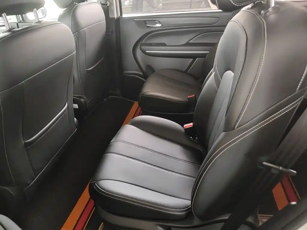 GAC Motor Trumpchi M6 — фото 17