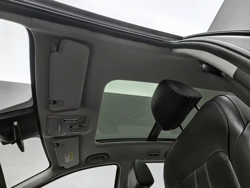 GAC Motor Trumpchi M6 — фото 14