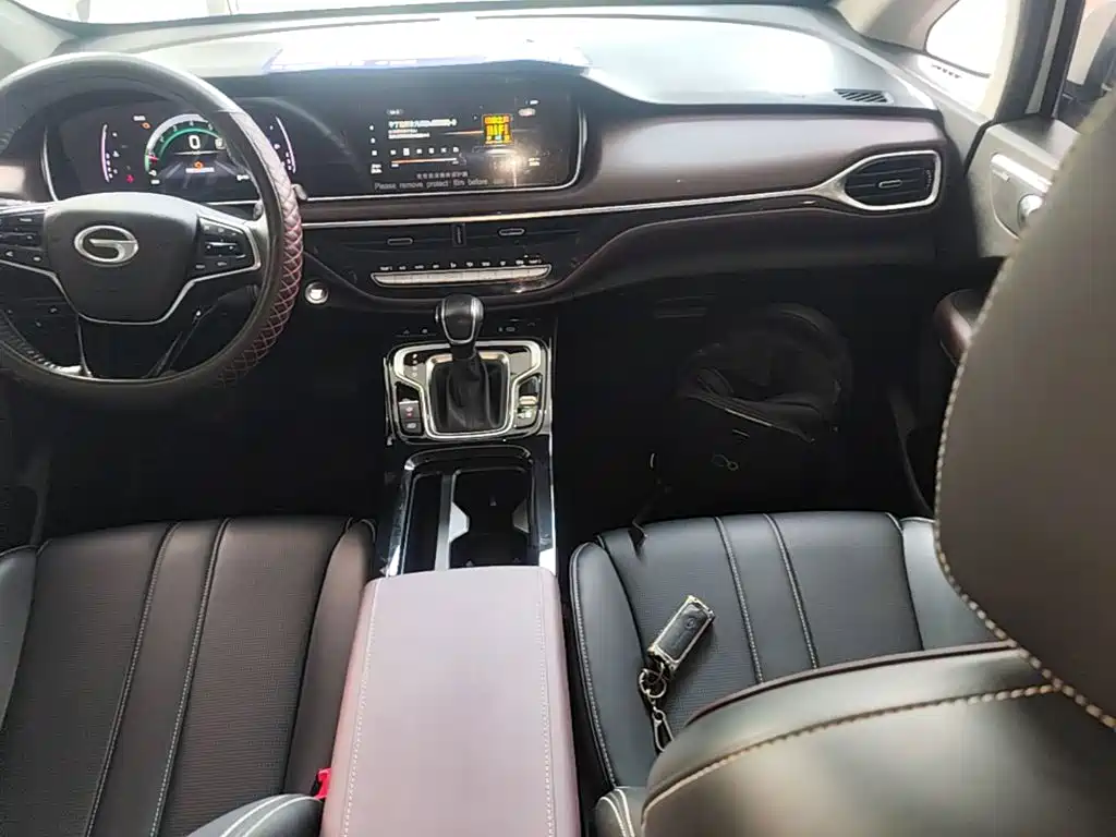 GAC Motor Trumpchi M6 — фото 10