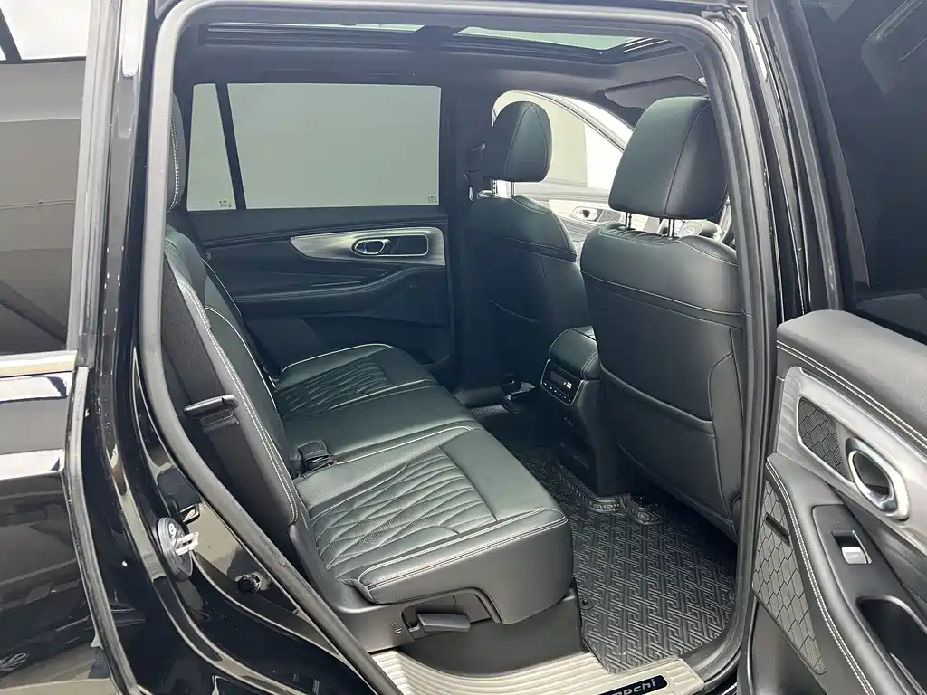 GAC Motor Trumpchi GS8 — фото 14