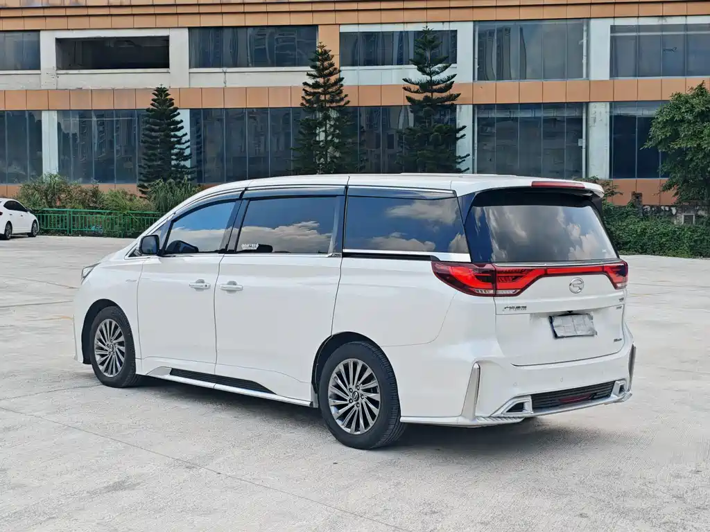 GAC Motor Trumpchi M8 — фото 13