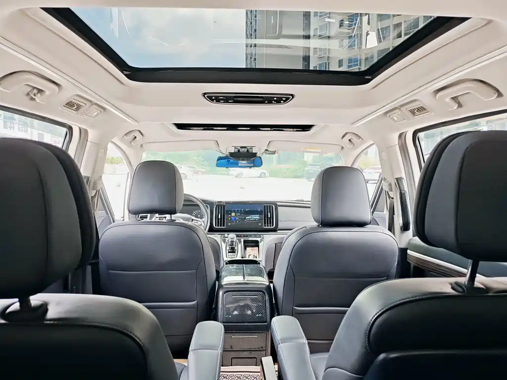 GAC Motor Trumpchi M8 — фото 20