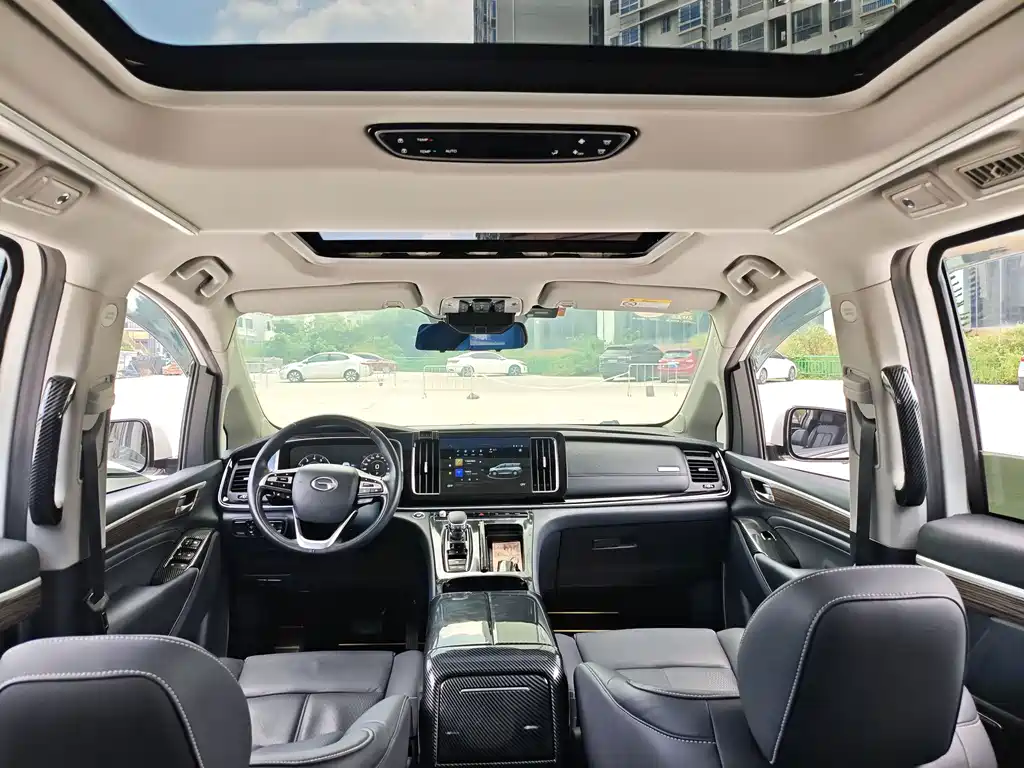 GAC Motor Trumpchi M8 — фото 9