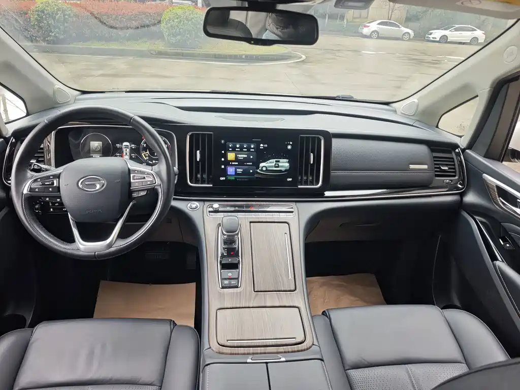 GAC Motor Trumpchi M8 — фото 11
