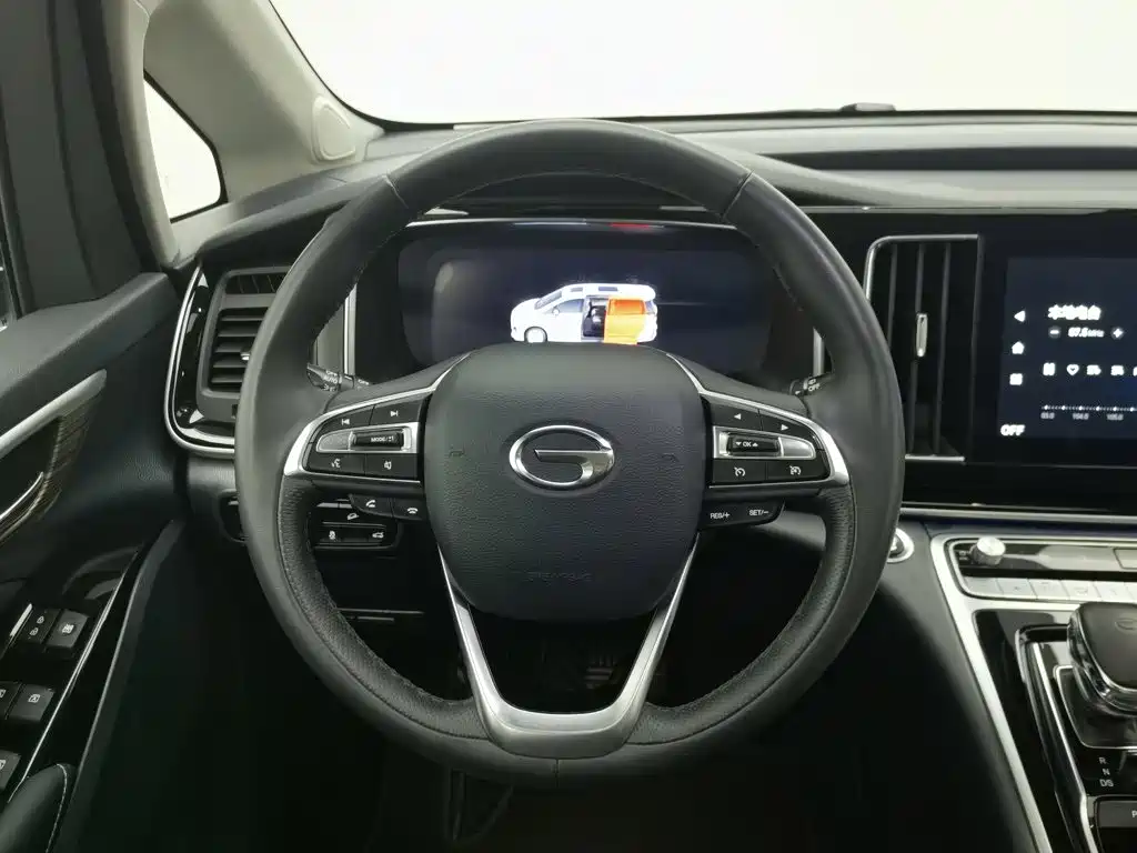 GAC Motor Trumpchi M8 — фото 11