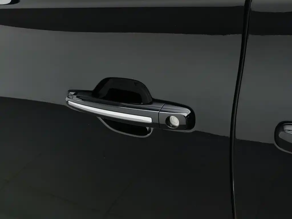 GAC Motor Trumpchi M8 — фото 18