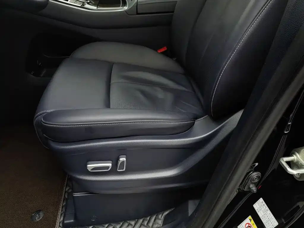 GAC Motor Trumpchi M8 — фото 20