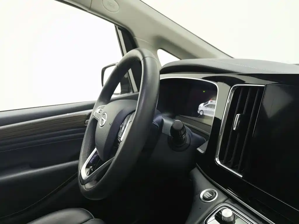 GAC Motor Trumpchi M8 — фото 22