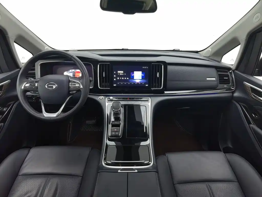 GAC Motor Trumpchi M8 — фото 5