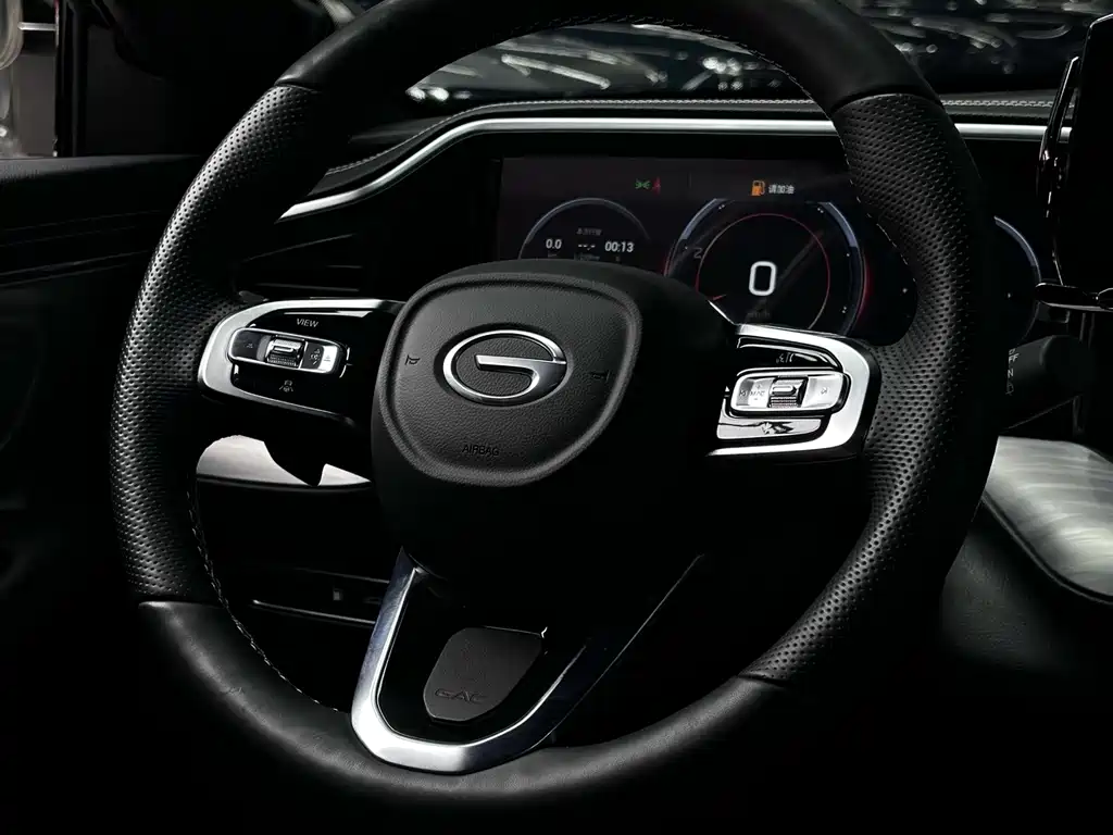 GAC Motor Trumpchi GS8 — фото 23