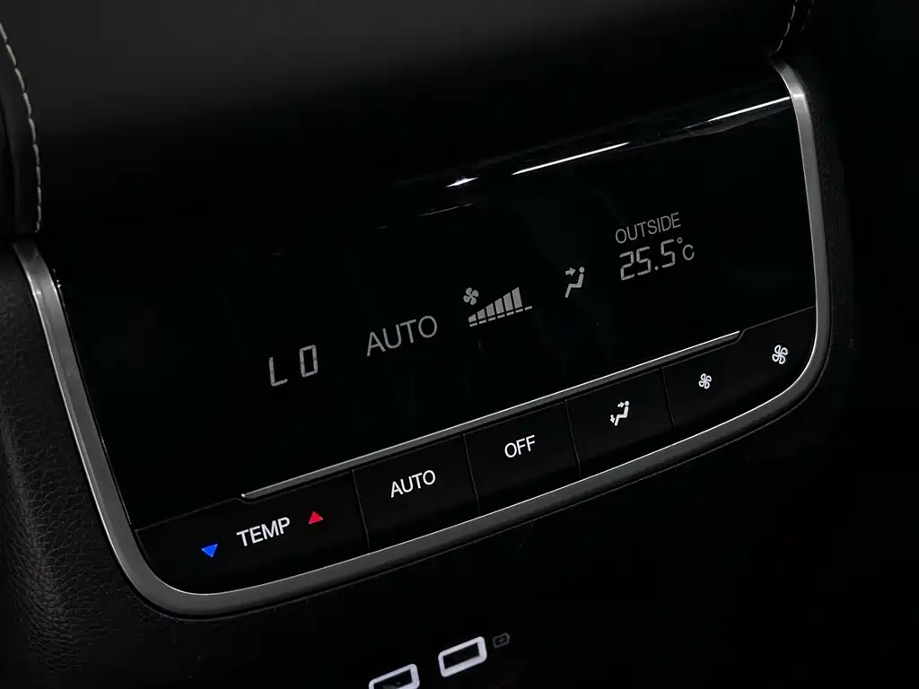 GAC Motor Trumpchi GS8 — фото 30