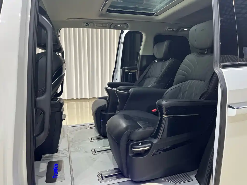 GAC Motor Trumpchi M8 — фото 10