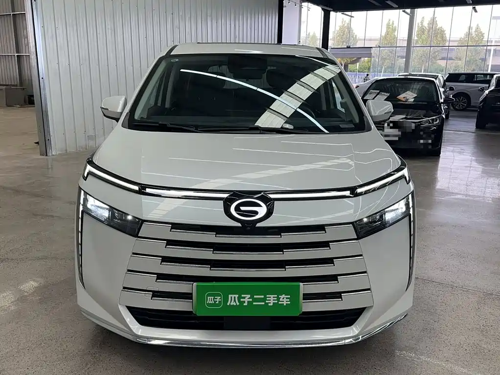 GAC Motor Trumpchi E8 PHEV — фото 7