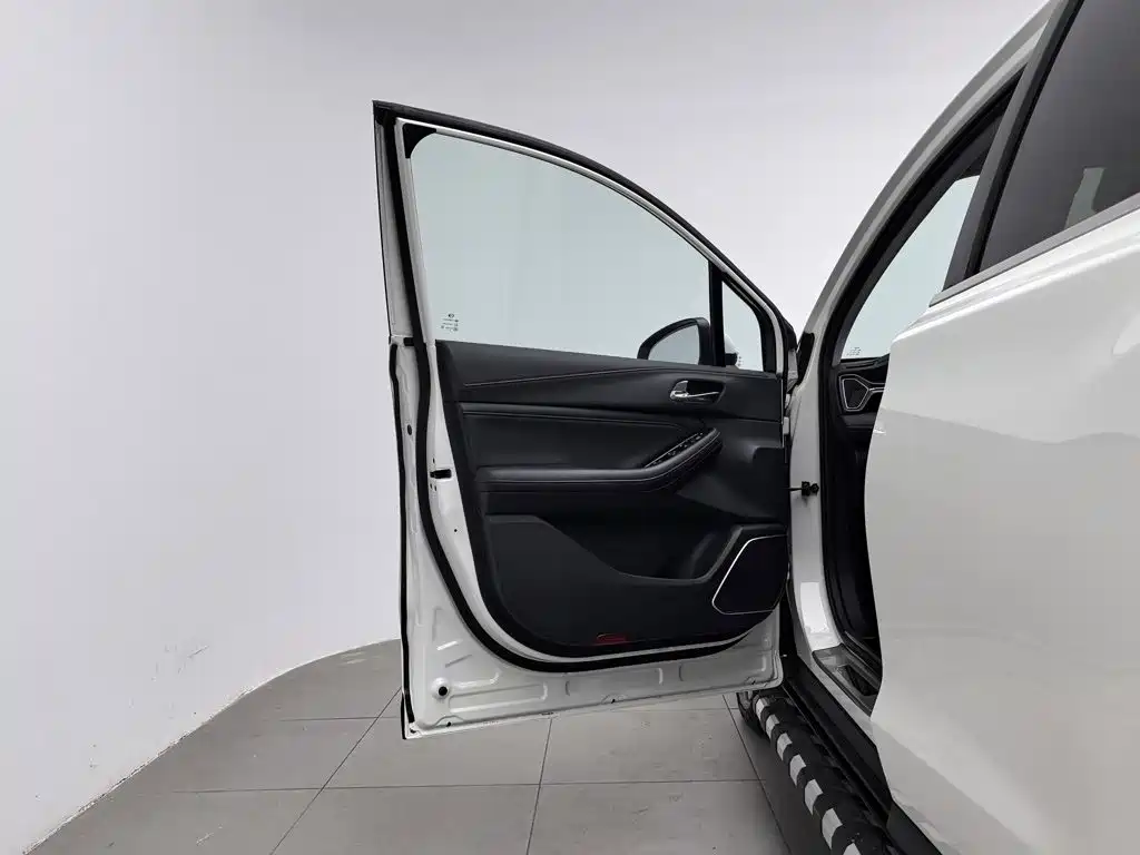GAC Motor Trumpchi GS4 — фото 8