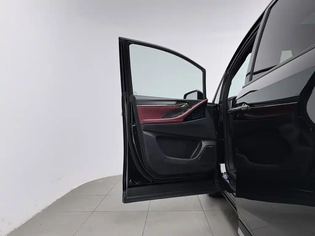 GAC Motor Trumpchi M8 — фото 8