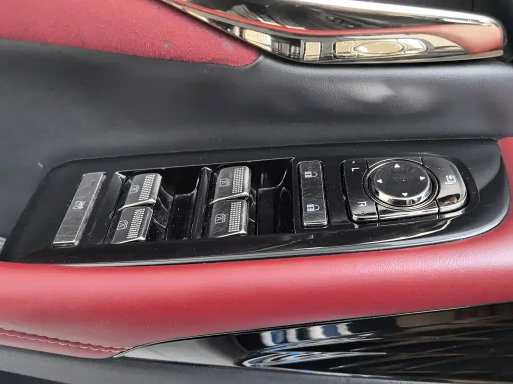 GAC Motor Trumpchi M8 — фото 9