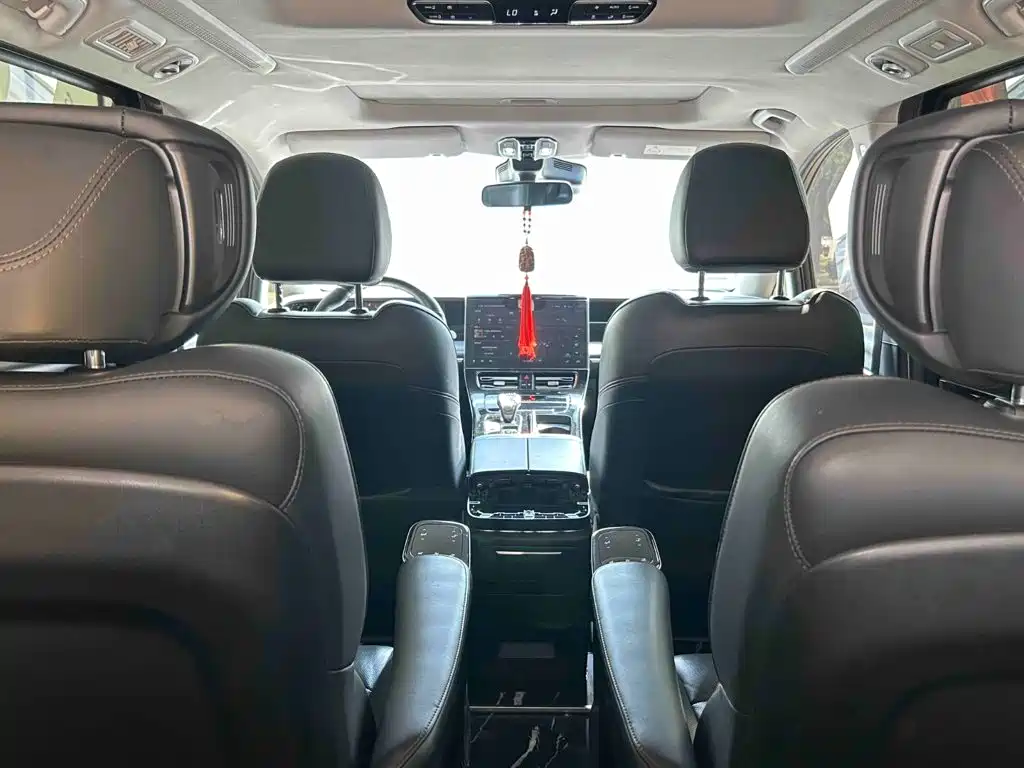 GAC Motor Trumpchi M8 — фото 19