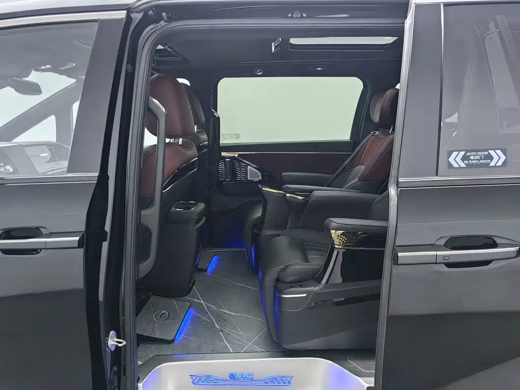 GAC Motor Trumpchi M8 — фото 15